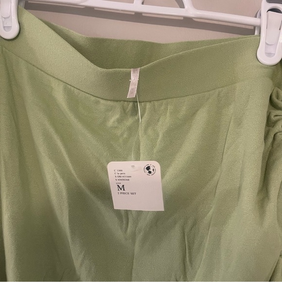 Free People Gathered Green Skirt Size Medium - Picture 4 of 6